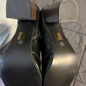 Women’s size 8 pep hole boot